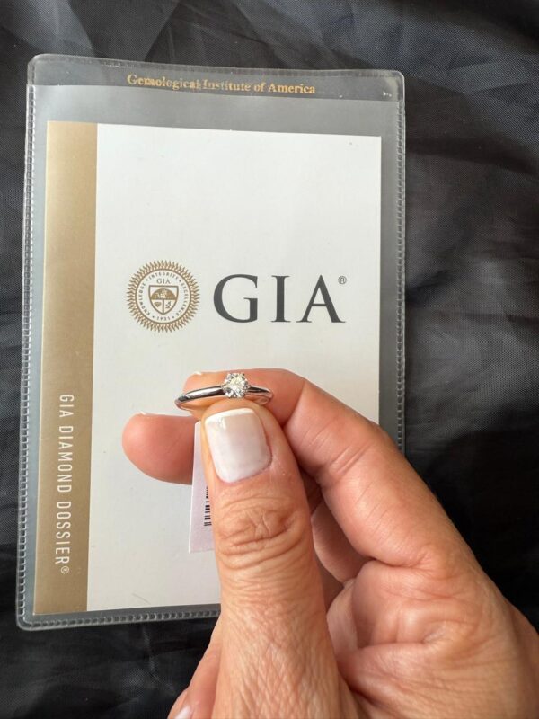 Anel Solitário GIA 30PTS anel solitário gia 30pts