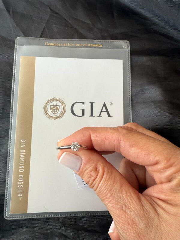 anel solitário gia 39pts